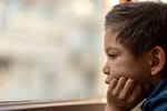 Face au trauma, repenser l’accueil des enfants protégés