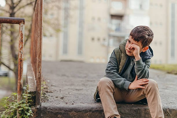 En France, 2,7 millions d’enfants vivent aujourd’hui sous le seuil de pauvreté, dont près d’un million ont moins de cinq ans.