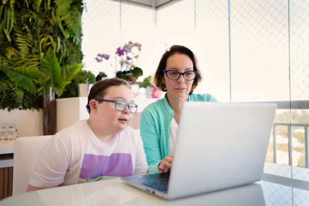 Le Collectif Handicaps dénonce l'absence de « concertation préalable avec les associations nationales représentatives des usagers des MDPH » dans la rédaction du nouveau formulaire.