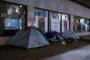 Le gouvernement renonce à supprimer des places d'hébergement d'urgence en 2023