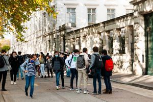 Atteintes à la laïcité à l'école : le ministère de l'Éducation nationale publie une nouvelle circulaire