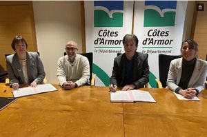 Le Département des Côtes d’Armor signe un partenariat avec la CPAM pour améliorer le suivi en santé des jeunes confiés à l'ASE