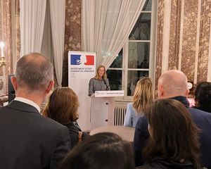 Charlotte Caubel appelle de ses voeux pour 2023 "une politique de l’enfance plus ambitieuse, mieux coordonnée"