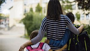 Selon une étude, le taux de pauvreté des enfants mineurs vivant en famille monoparentale semble « largement sous-estimé »