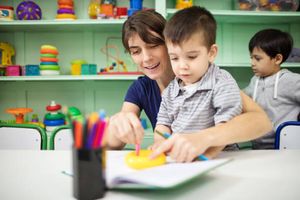 Financement des AESH sur le temps périscolaire : les élèves handicapés davantage pénalisés dans le privé