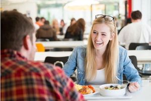 La loi "ticket-restaurant étudiant" au JO