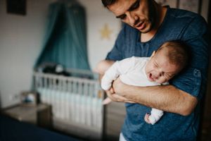 Syndrome du bébé secoué : la Haute Autorité de santé va actualiser ses recommandations de 2017