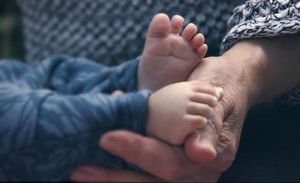 Documentaire : "Bébés placés, la vie devant eux" le 15 novembre sur France 2