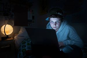 Protection des enfants en ligne : "Mettre en place une réglementation européenne viable, solide et efficace"