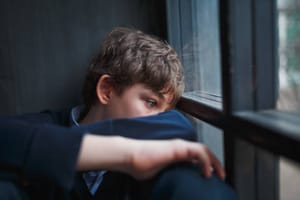 Santé mentale des enfants et adolescents : le HCFEA réitère son alerte