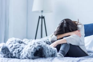 Tentatives de suicide et automutilations : les adolescentes restent les plus touchées