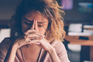 Une professionnelle du social sur cinq exerce dans un contexte de forte pression