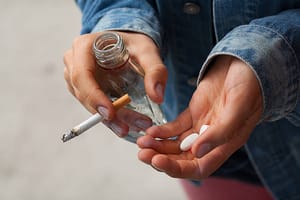 Tabac, alcool, cannabis : la consommation des adolescents  français divisée par trois en dix ans