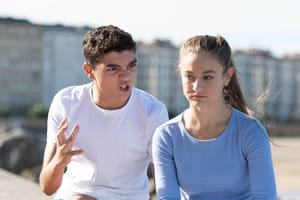 Violences conjugales : 6 % des victimes ont moins de 20 ans