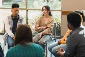 L’engagement des jeunes s’ancre dans les politiques locales