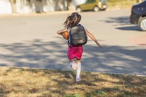 Paris renforce sa réponse face aux violences faites aux enfants