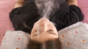 Buddha Blue : une drogue invisible qui gagne du terrain chez les adolescents