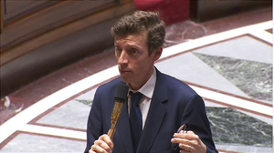 École inclusive : « Il nous faut remettre les wagons dans le bon ordre », admet Édouard Geffray