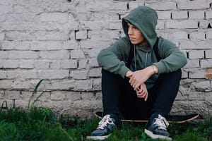 Fin des CEF et création des UJPE : le SNPES-PJJ/FSU dénonce un « continuum répressif »