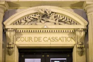 Audition du mineur : la Cour de cassation rappelle les limites strictes du refus par le juge