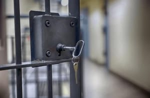 Justice des mineurs : moins de condamnations, mais des peines plus longues