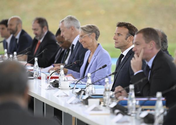 Un conseil national de la refondation dédié à la jeunesse, une fois par mois à Matignon