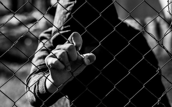 Le maintien en détention provisoire d'un mineur ne doit pas excéder "la rigueur nécessaire", juge le Conseil constitutionnel