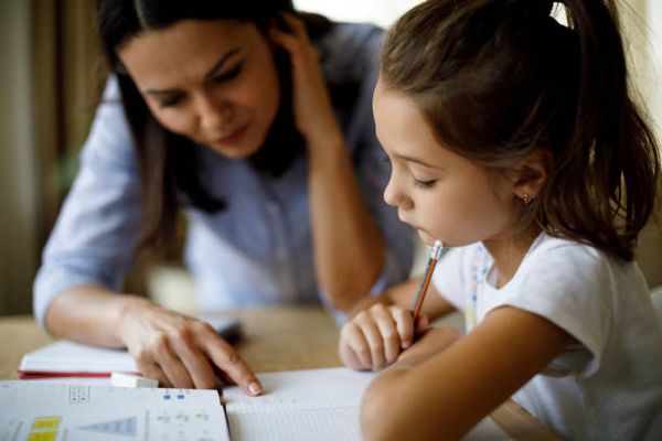 Le guide professionnel "L'aide à domicile famille en protection de l'enfance"