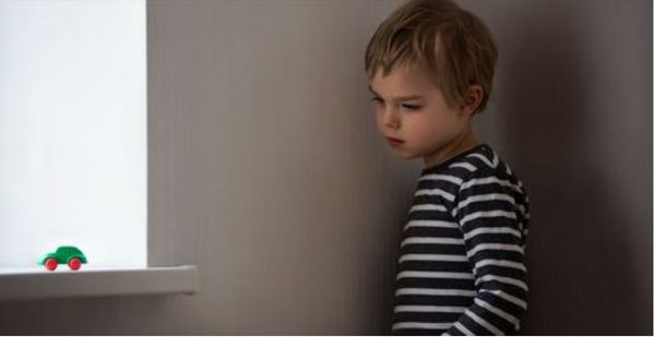 Enfants autistes : les acteurs déplorent un non-respect persistant des recommandations de la HAS