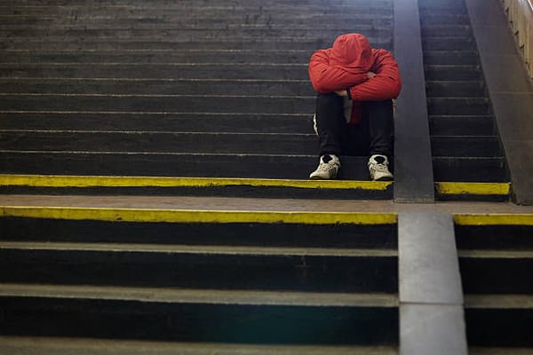 Jeunes sortant de l’ASE : l’autonomie brisée par le logement