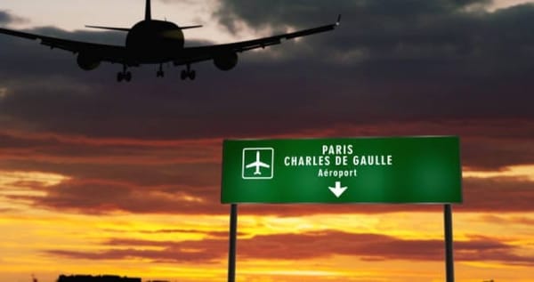 Enfants enfermés aux frontières : l’ONU alerte, l’Anafé dénonce, l’État se défend