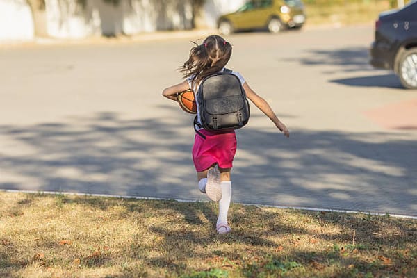 Paris renforce sa réponse face aux violences faites aux enfants