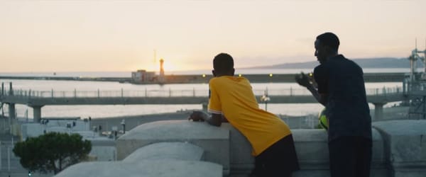 « Tout va bien », une immersion dans le quotidien des MNA à Marseille