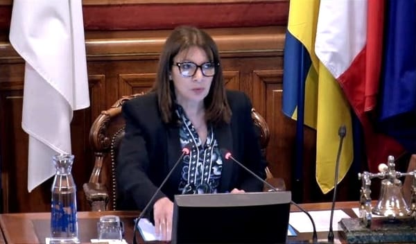 Enfants tondus dans les foyers :  l’ASE parisienne au cœur d’une crise politique