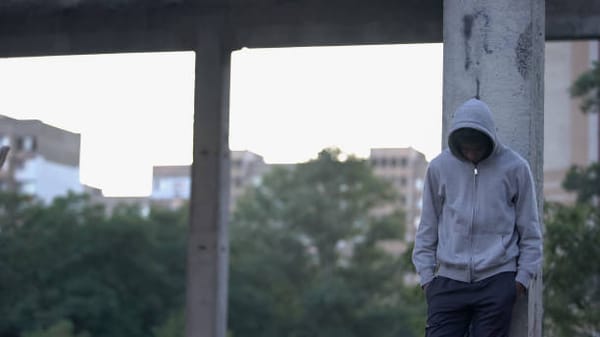 Mineurs non accompagnés : la santé mentale à l’épreuve de parcours fragmentés