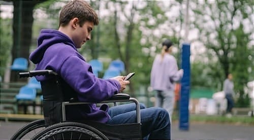 « Il devient plus difficile de faire valoir ses droits que d’y renoncer » : ce que vivent les jeunesses handicapées