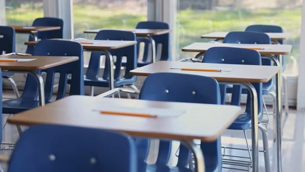 À Mayotte, plus de 15 000 enfants hors de l’école